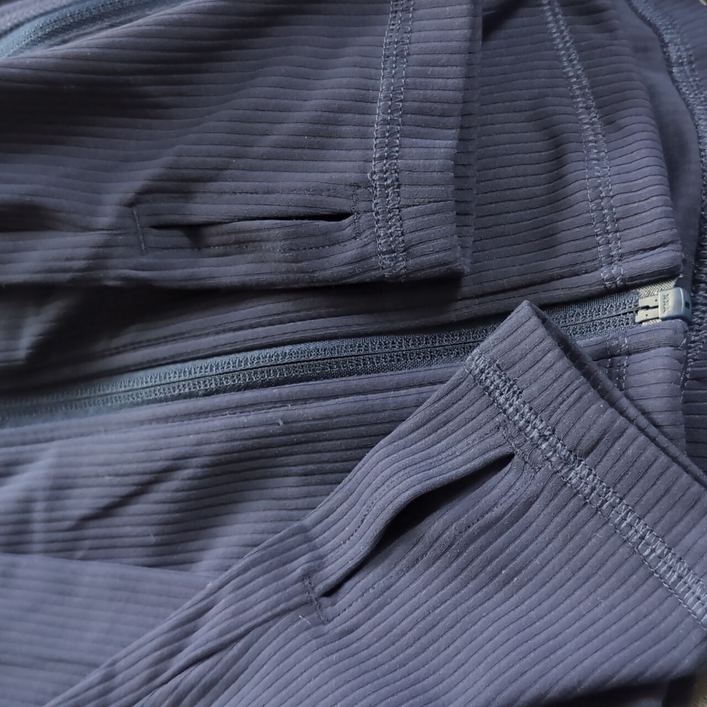 M: ๐Tuff Veda Yoga Jacket - Picture 7 of 7